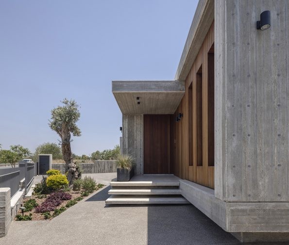 Detached Villa For Sale  in  Agia Marinouda