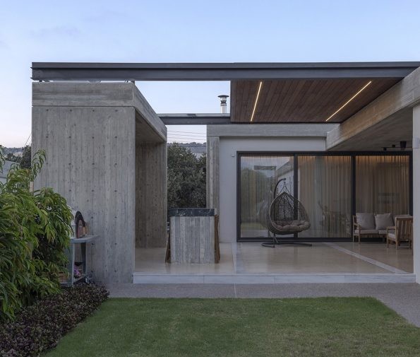 Detached Villa For Sale  in  Agia Marinouda