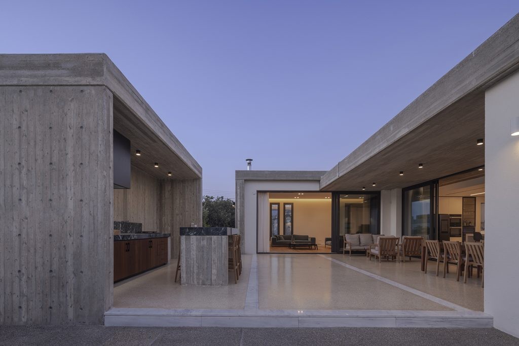 Detached Villa For Sale  in  Agia Marinouda