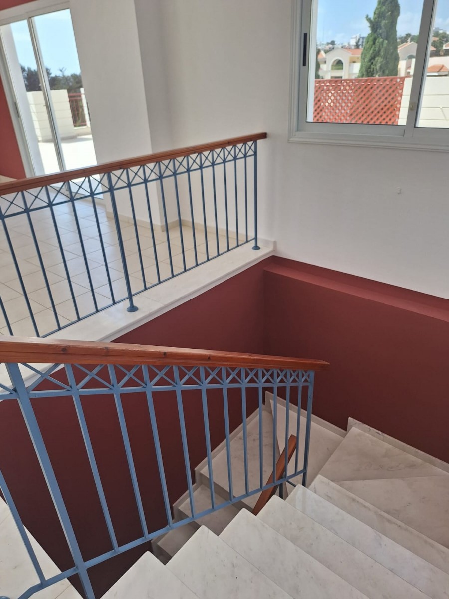 Penthouse For Sale  in  Kato Paphos - Universal
