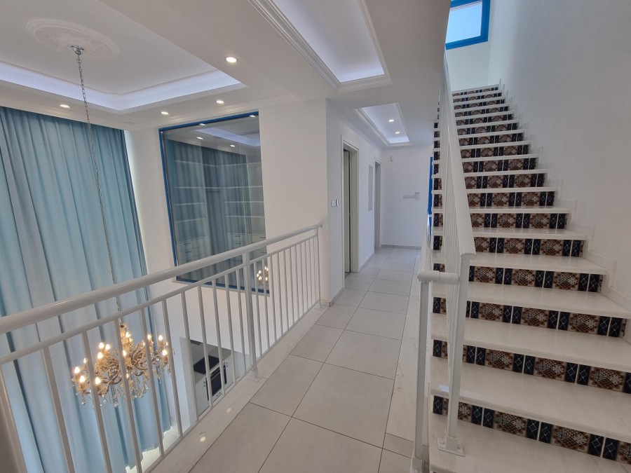 Semi Detached Villa For Rent  in  Chlorakas