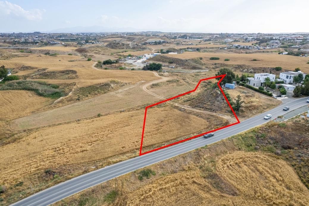 Residential Field For Sale  in  Lakatamia