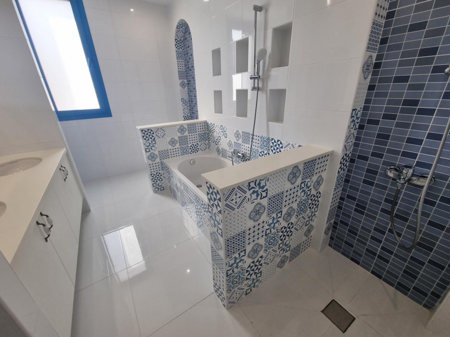 Semi Detached Villa For Rent  in  Chlorakas