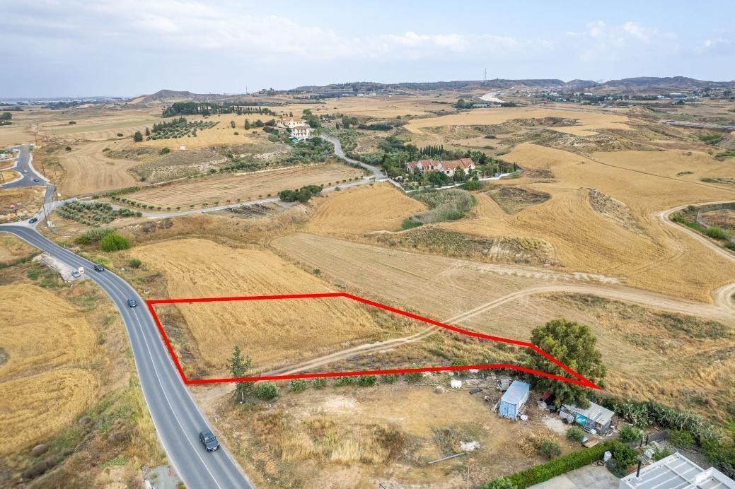 Residential Field For Sale  in  Lakatamia