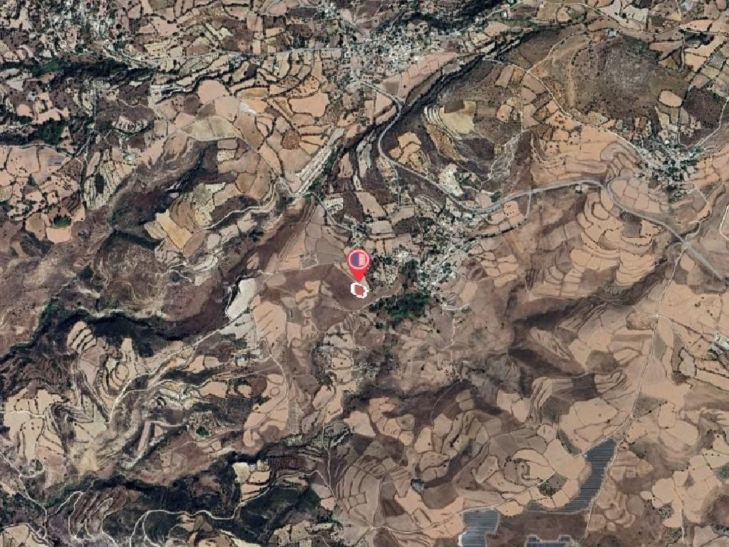 Agricultural Field For Sale  in  Thrinia