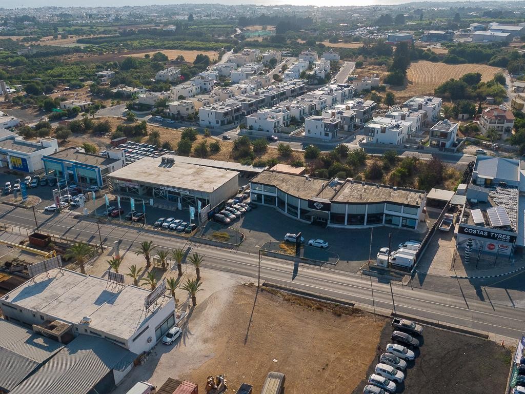 Commercial Building For Sale  in  Mesogi
