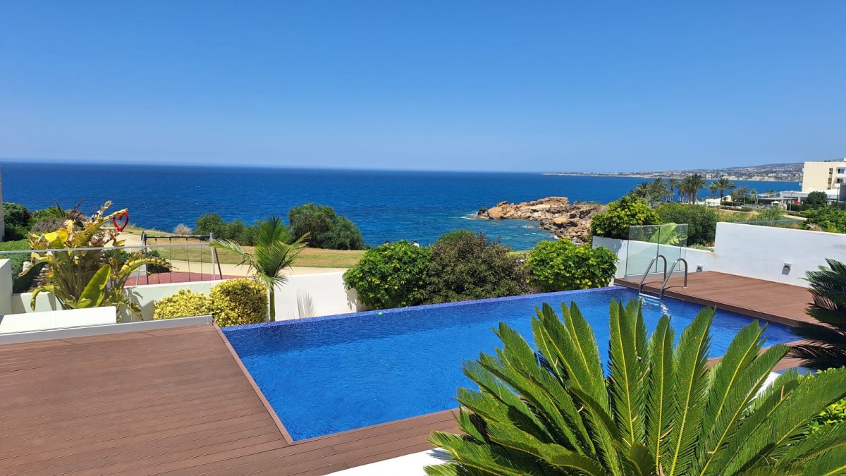 Detached Villa For Sale  in  Kissonerga