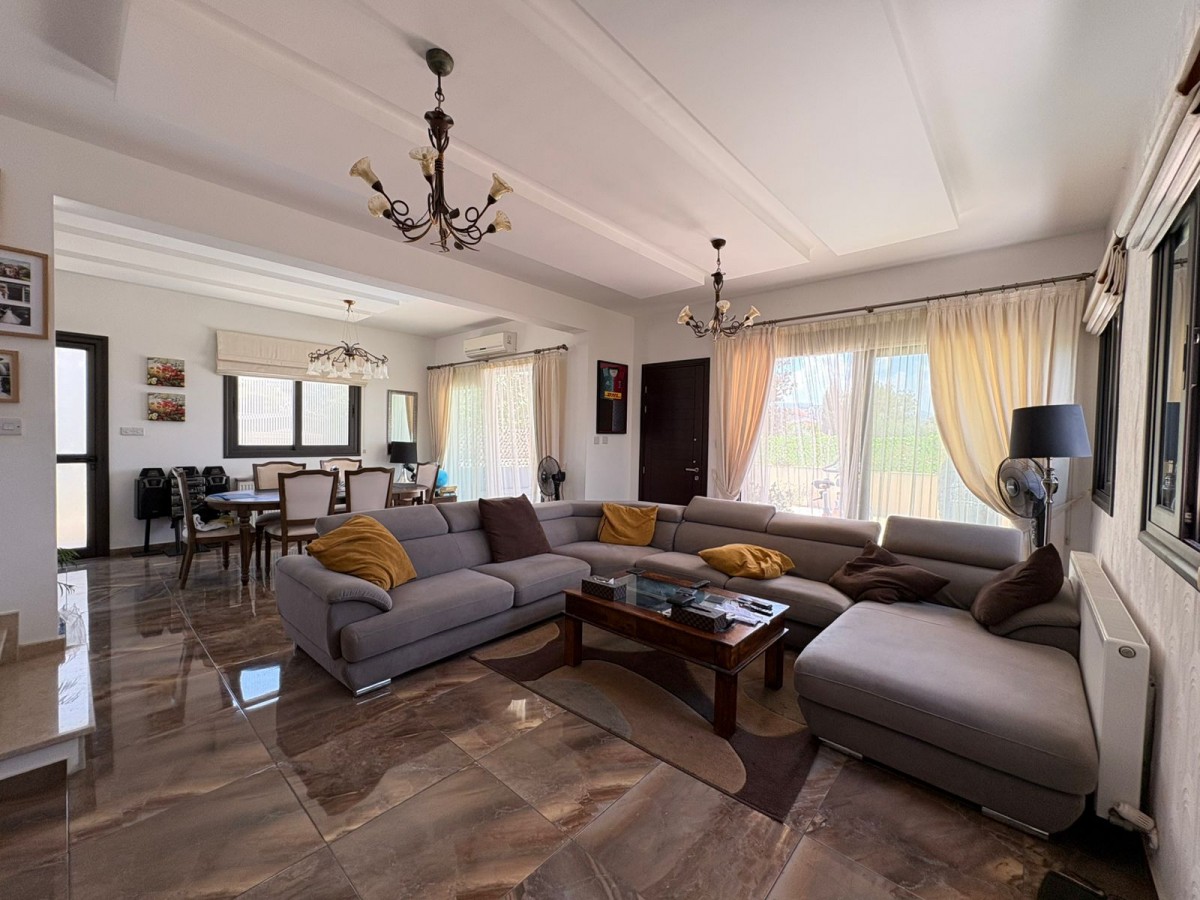 Detached Villa For Sale  in  Peyia