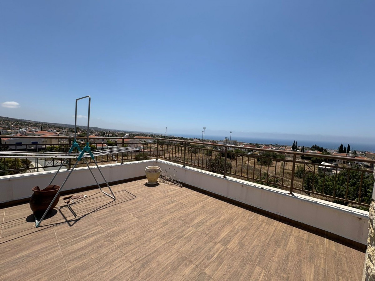 Detached Villa For Sale  in  Peyia