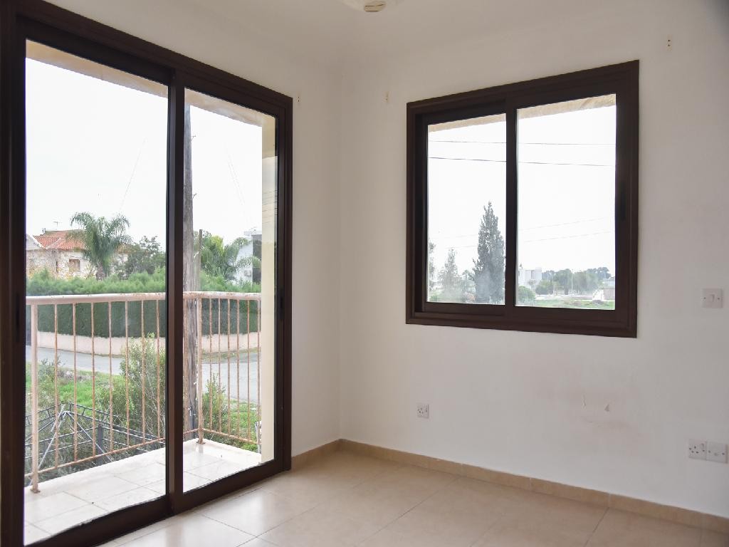 Town House / Maisonette For Sale  in  Pervolia