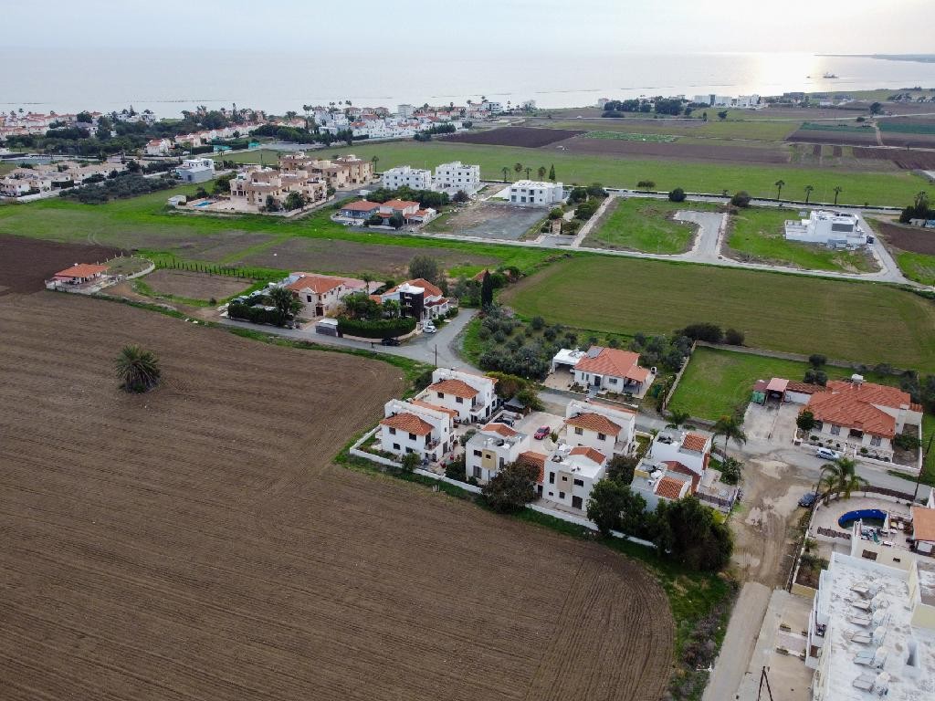 Town House / Maisonette For Sale  in  Pervolia