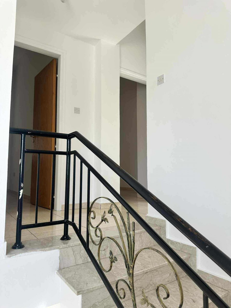 Detached Villa For Rent  in  Chlorakas