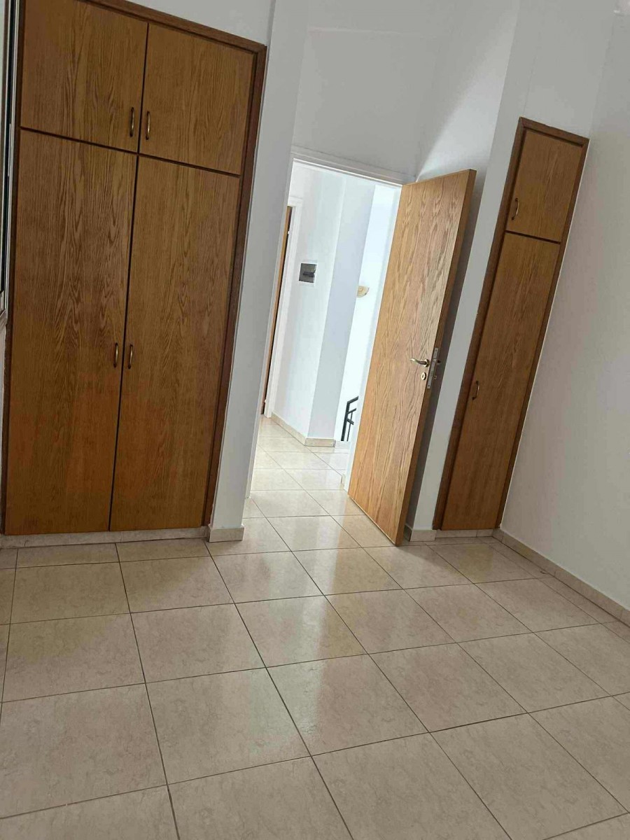Detached Villa For Rent  in  Chlorakas