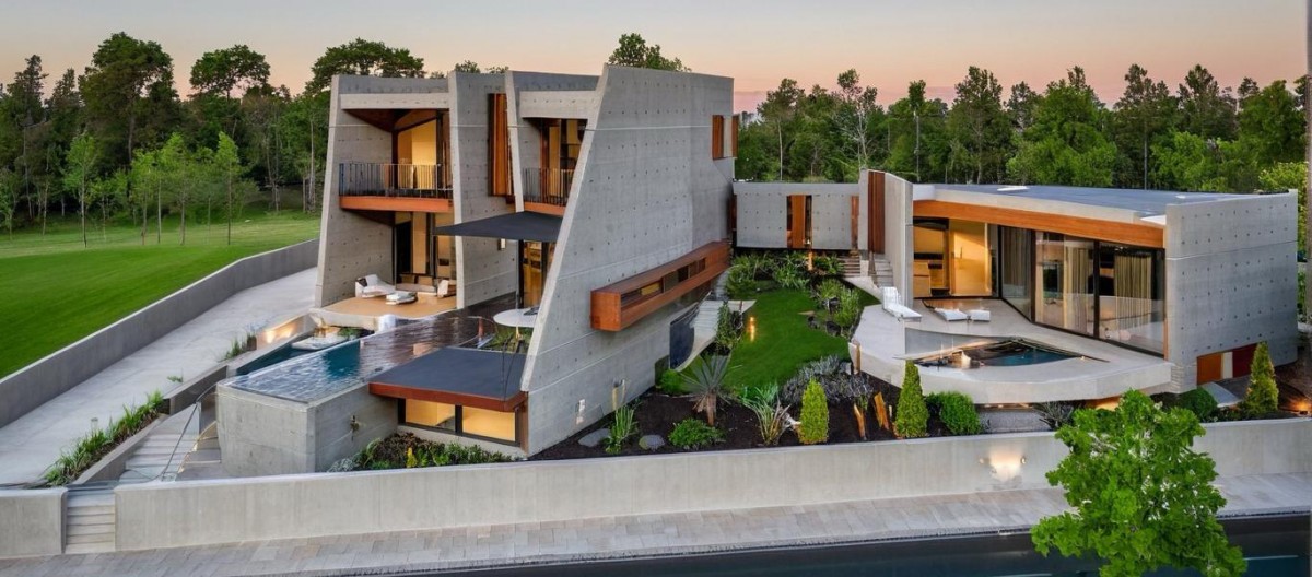 Detached Villa For Sale  in  Select Location