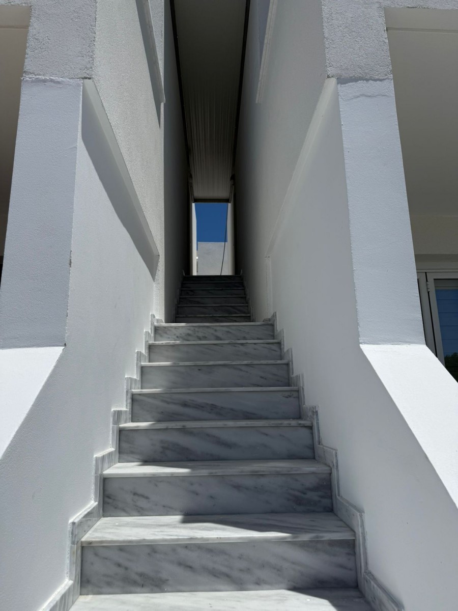 Apartment For Sale  in  Anavargos