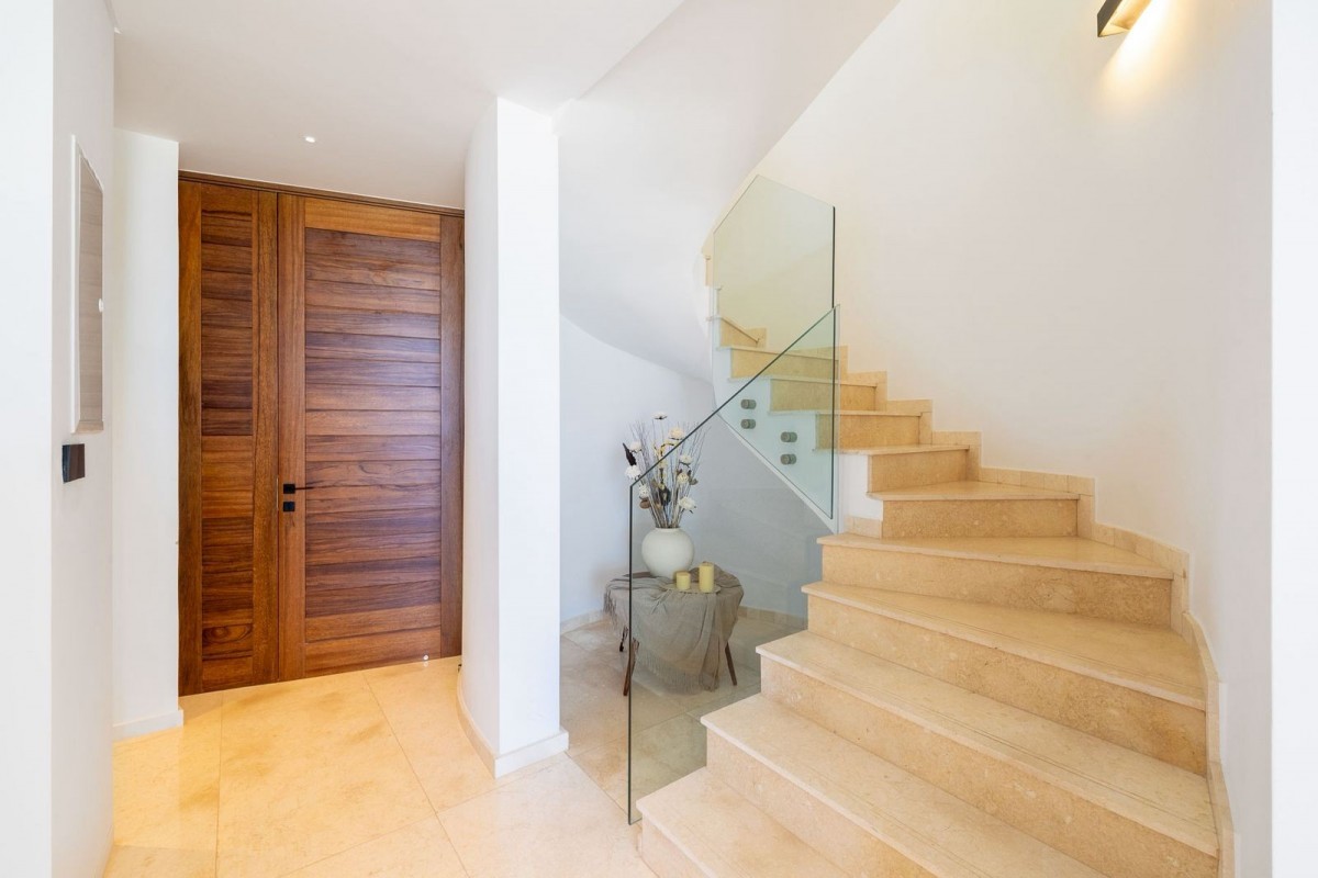 Detached Villa For Sale  in  Kissonerga