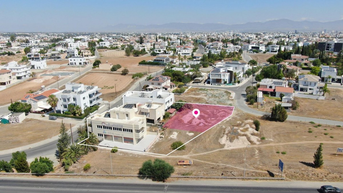 (Share) Field in Apostolos Varnavas & Agios Makarios, Strovolos, Nicosia