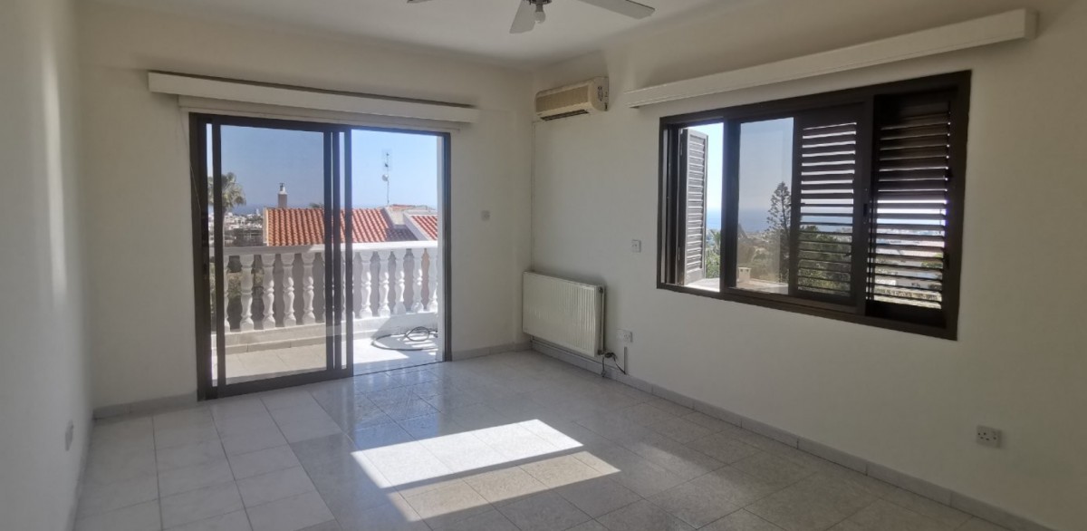 Penthouse For Rent  in  Empa
