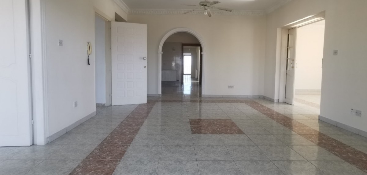 Penthouse For Rent  in  Empa