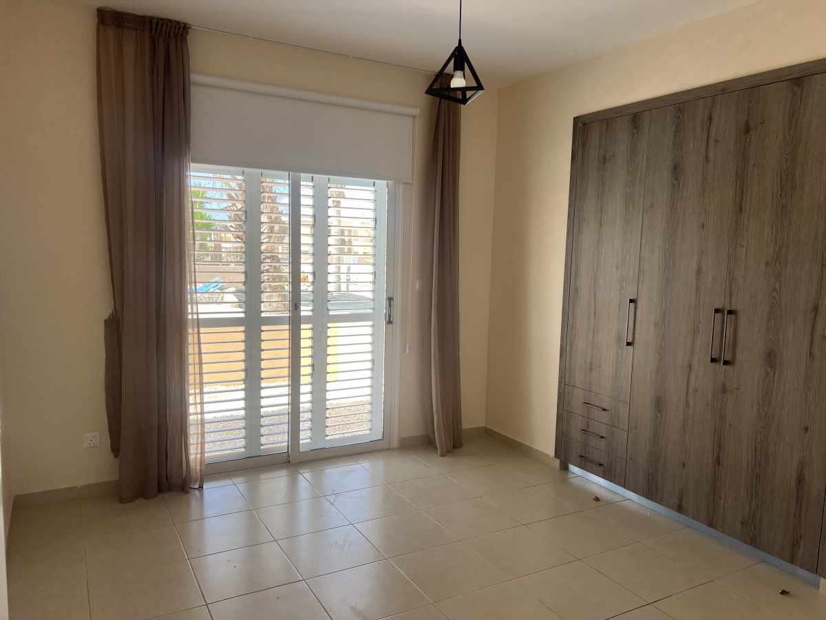 Garden Flat For Sale  in  Select Location