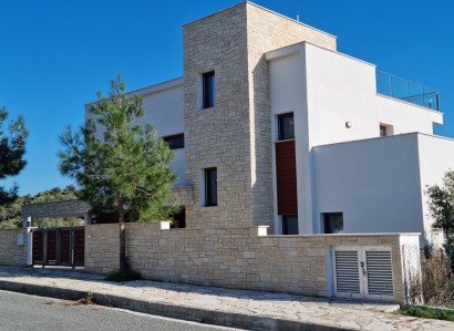 Kouklia - Secret Valley Detached Villa For Sale | WW30092