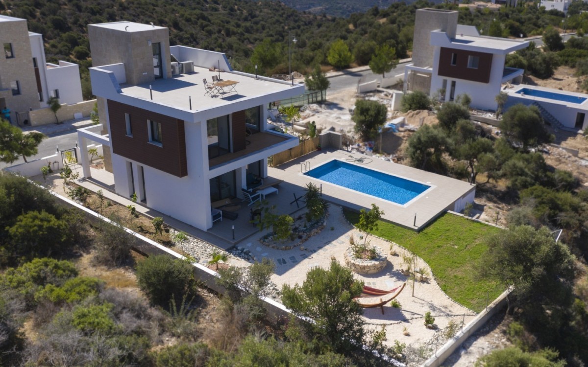 Detached Villa For Sale  in  Kouklia - Secret Valley