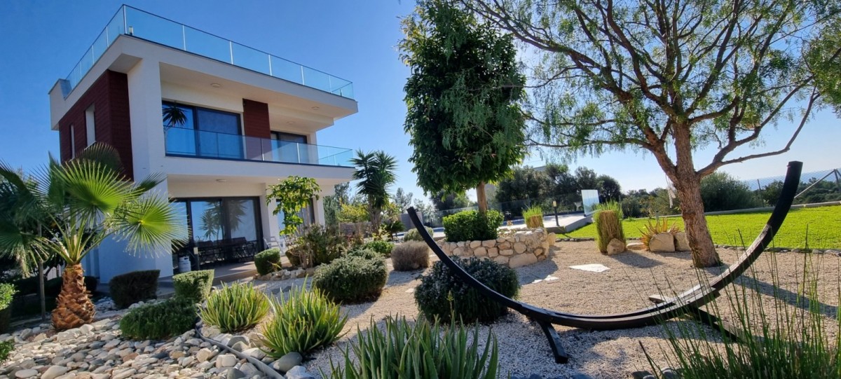 Detached Villa For Sale  in  Kouklia - Secret Valley