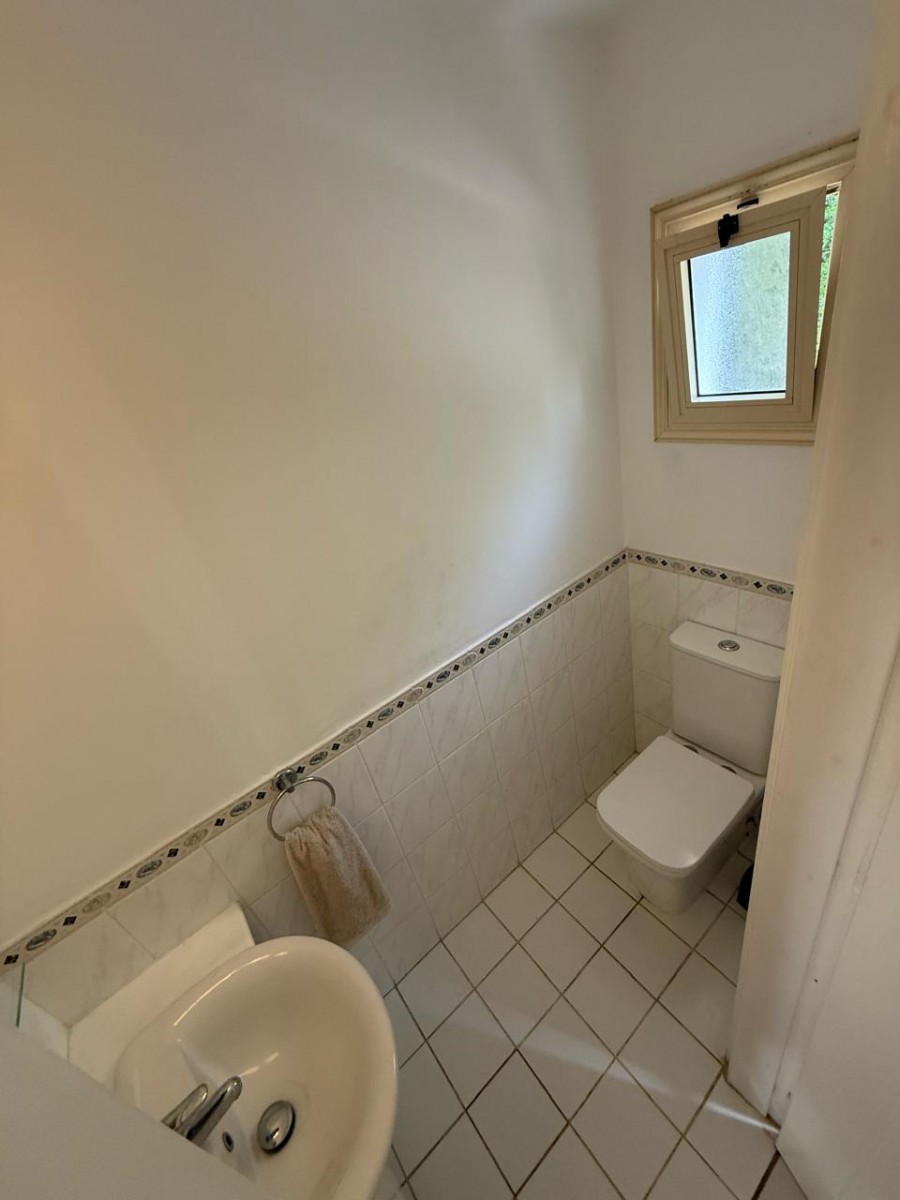 Town House / Maisonette For Rent  in  Kato Paphos - Universal