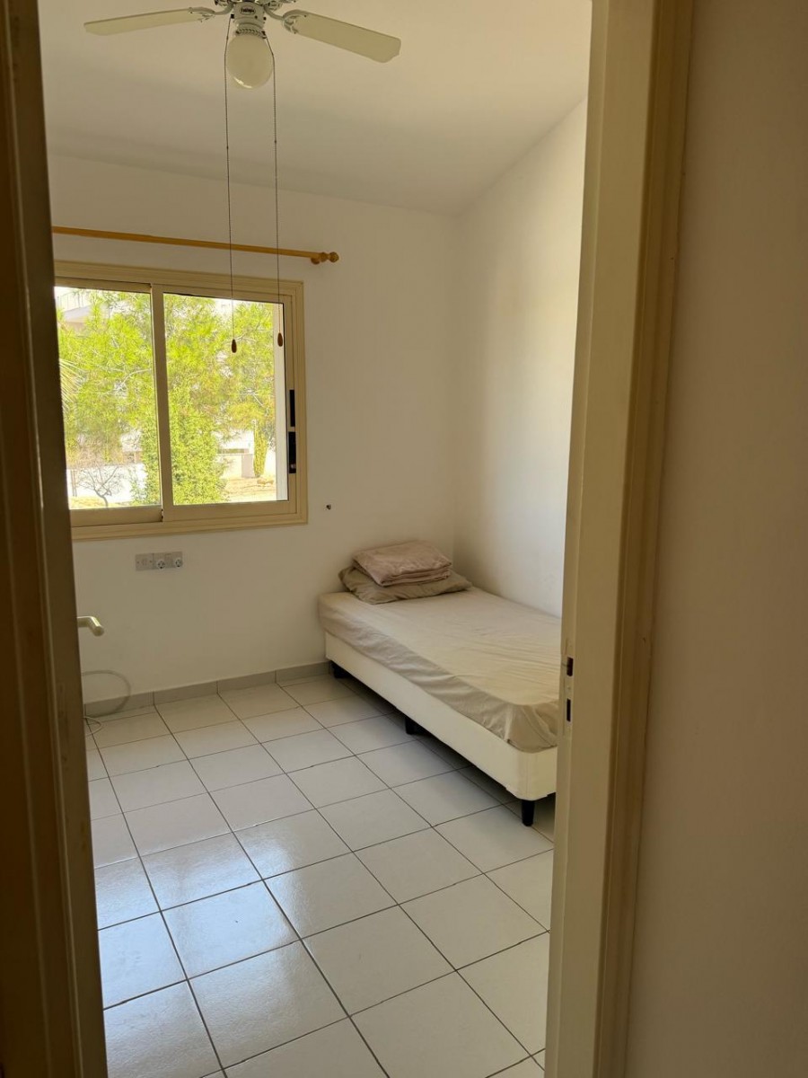Town House / Maisonette For Rent  in  Kato Paphos - Universal