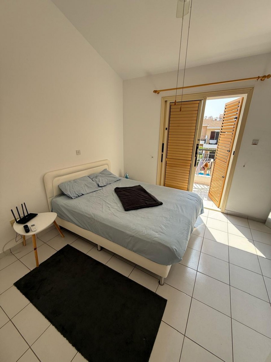 Town House / Maisonette For Rent  in  Kato Paphos - Universal