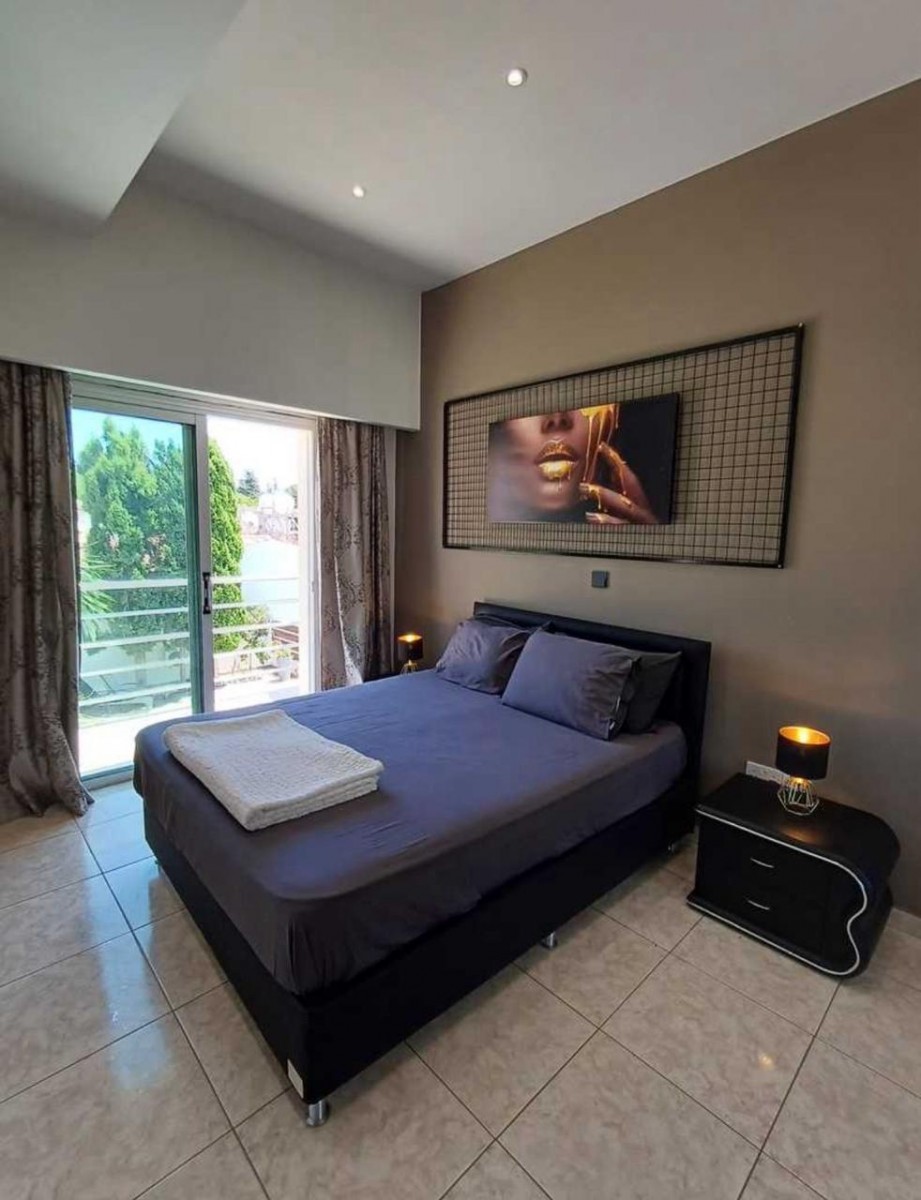 Town House / Maisonette For Rent  in  Kato Paphos - Universal