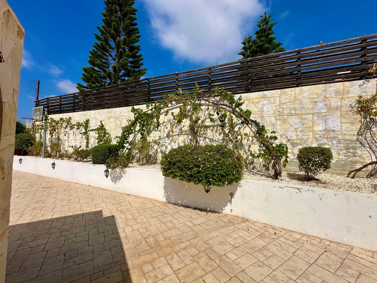 Detached Villa For Sale  in  Tala