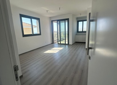 Empa, Paphos Apartment For Sale | WW30170