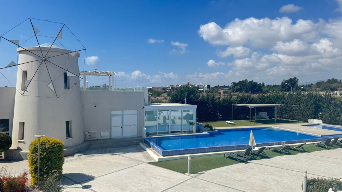 Detached Villa For Rent  in  Yeroskipou