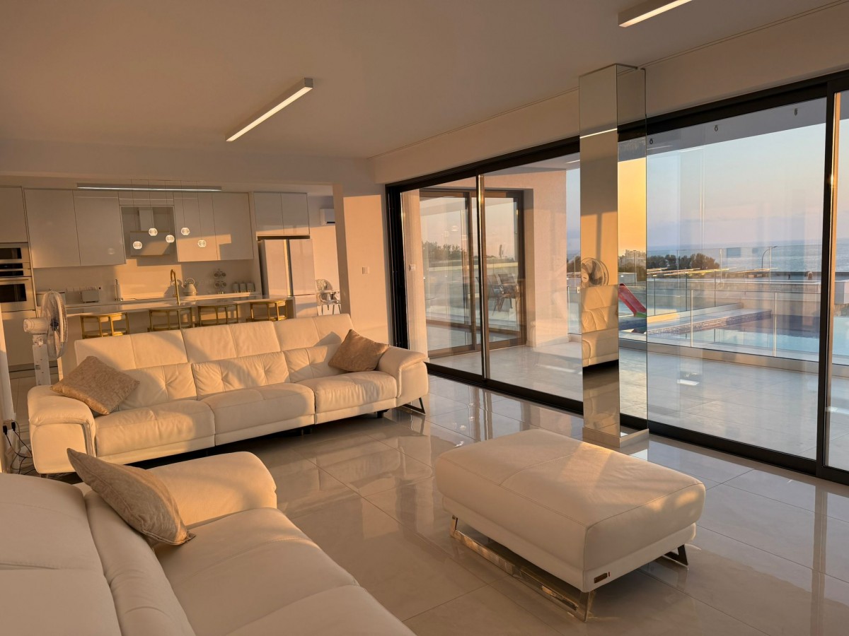 Detached Villa For Sale  in  Select Location