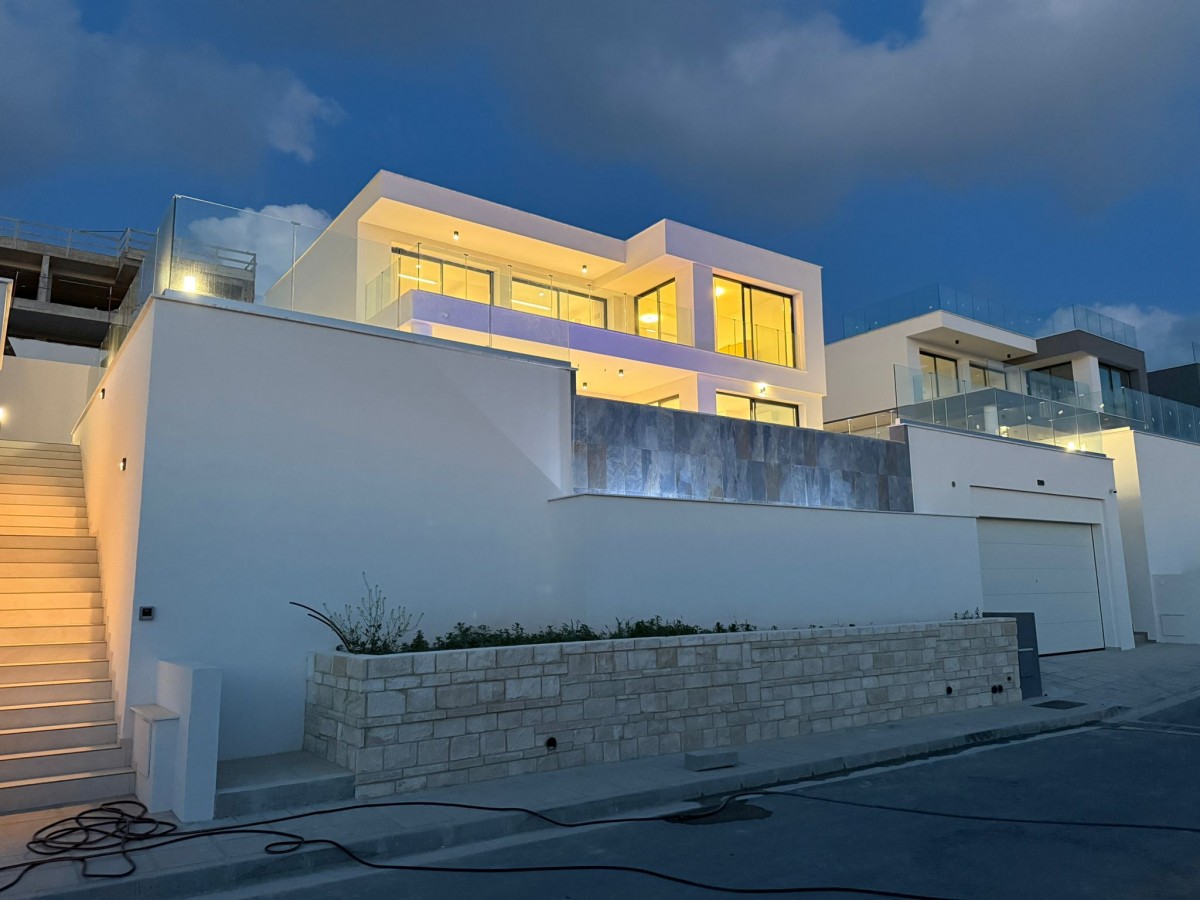 Detached Villa For Sale  in  Select Location