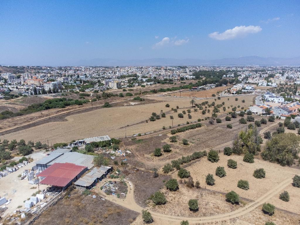 Field - Lakatamia, Nicosia