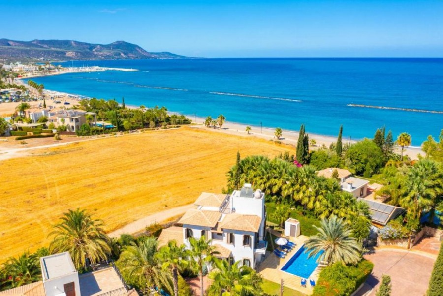 Detached Villa For Sale  in  Latchi