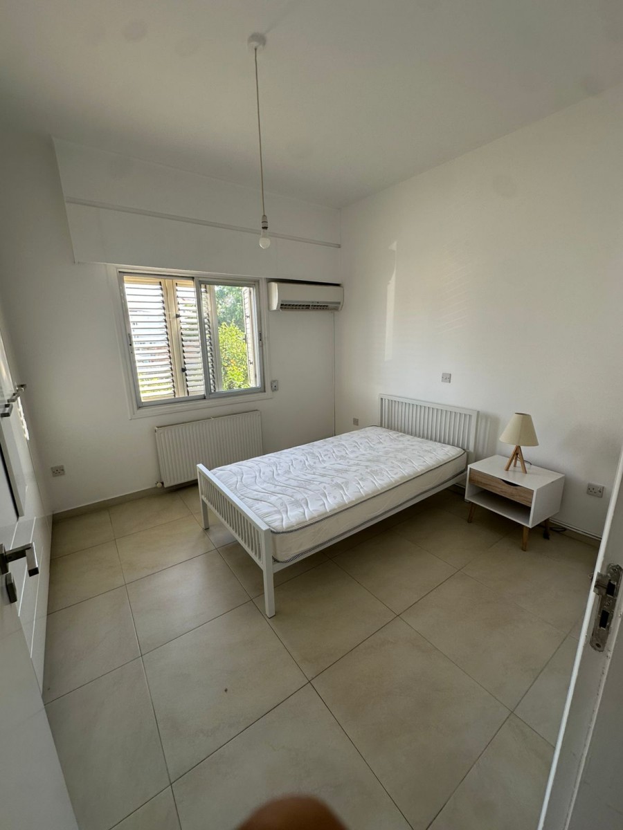 Floor Apartment For Rent  in  Paphos