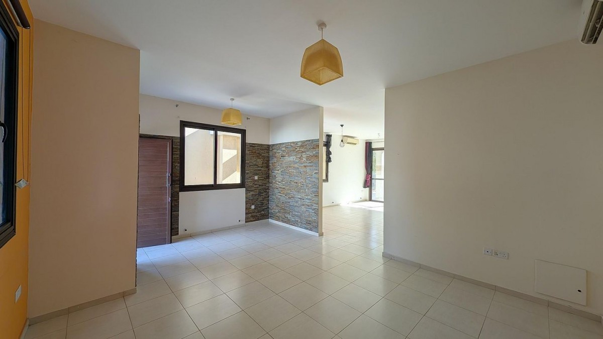 Two-Storey Detached House with Swimming Pool in Oroklini, Larnaca