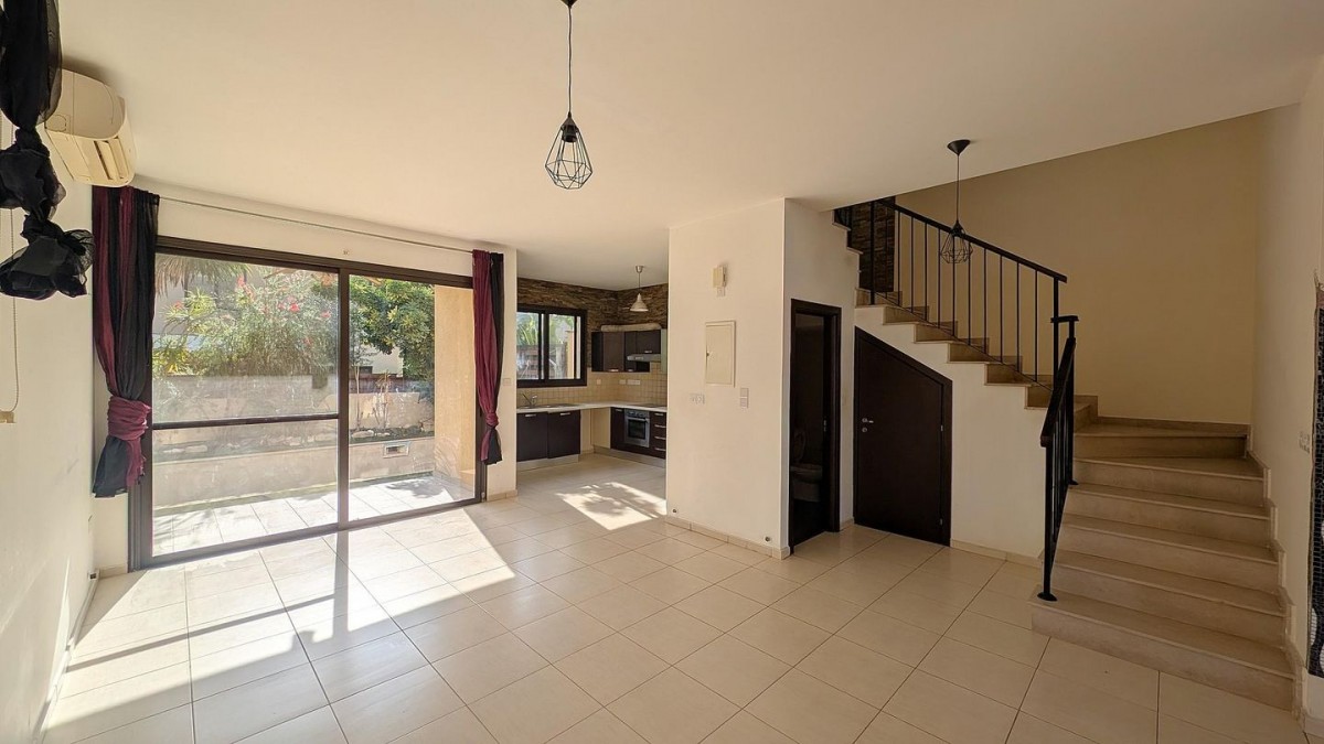 Two-Storey Detached House with Swimming Pool in Oroklini, Larnaca