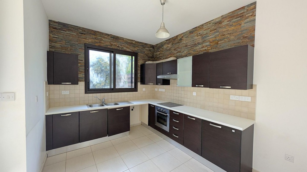 Two-Storey Detached House with Swimming Pool in Oroklini, Larnaca