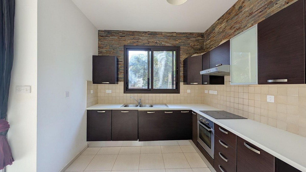 Two-Storey Detached House with Swimming Pool in Oroklini, Larnaca