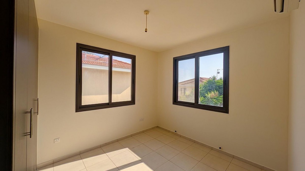 Two-Storey Detached House with Swimming Pool in Oroklini, Larnaca