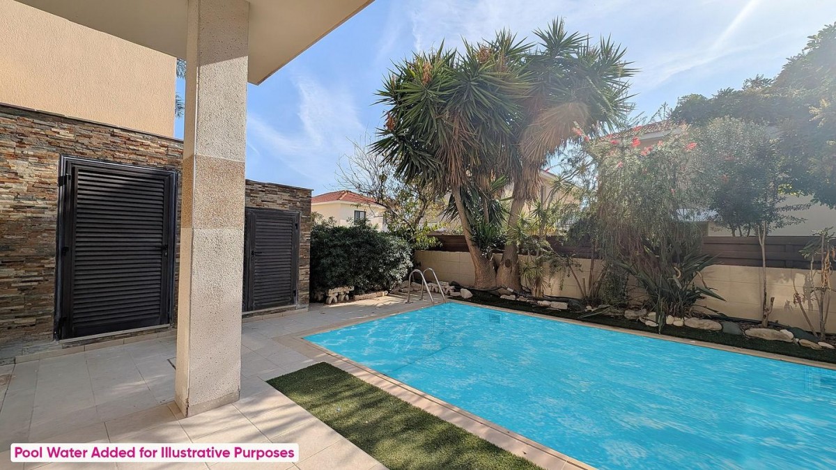 Two-Storey Detached House with Swimming Pool in Oroklini, Larnaca