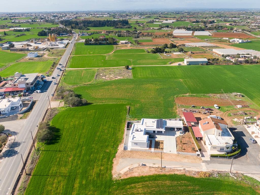 Field - Deryneia, Famagusta