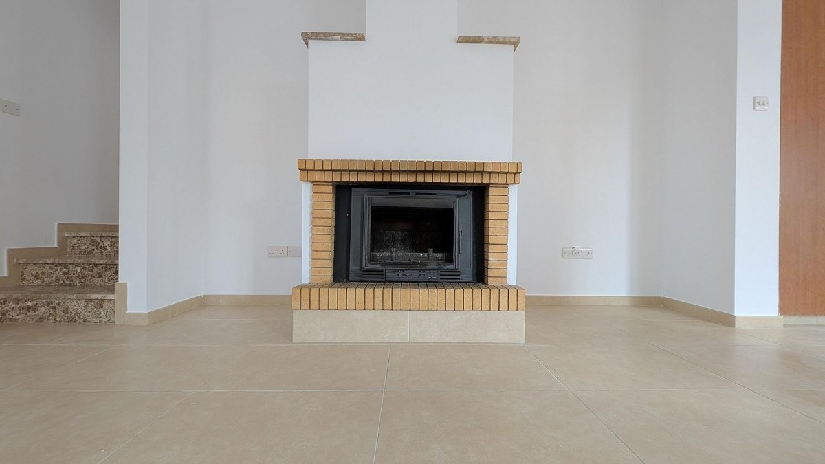 Three-bedroom villa in Tsada, Paphos
