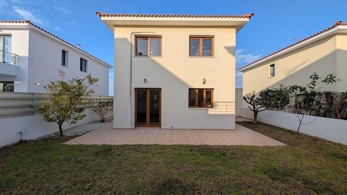Three-bedroom villa in Tsada, Paphos