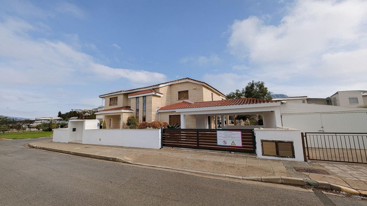 Luxurious Mansion in Agios Georgios, Latsia, Nicosia
