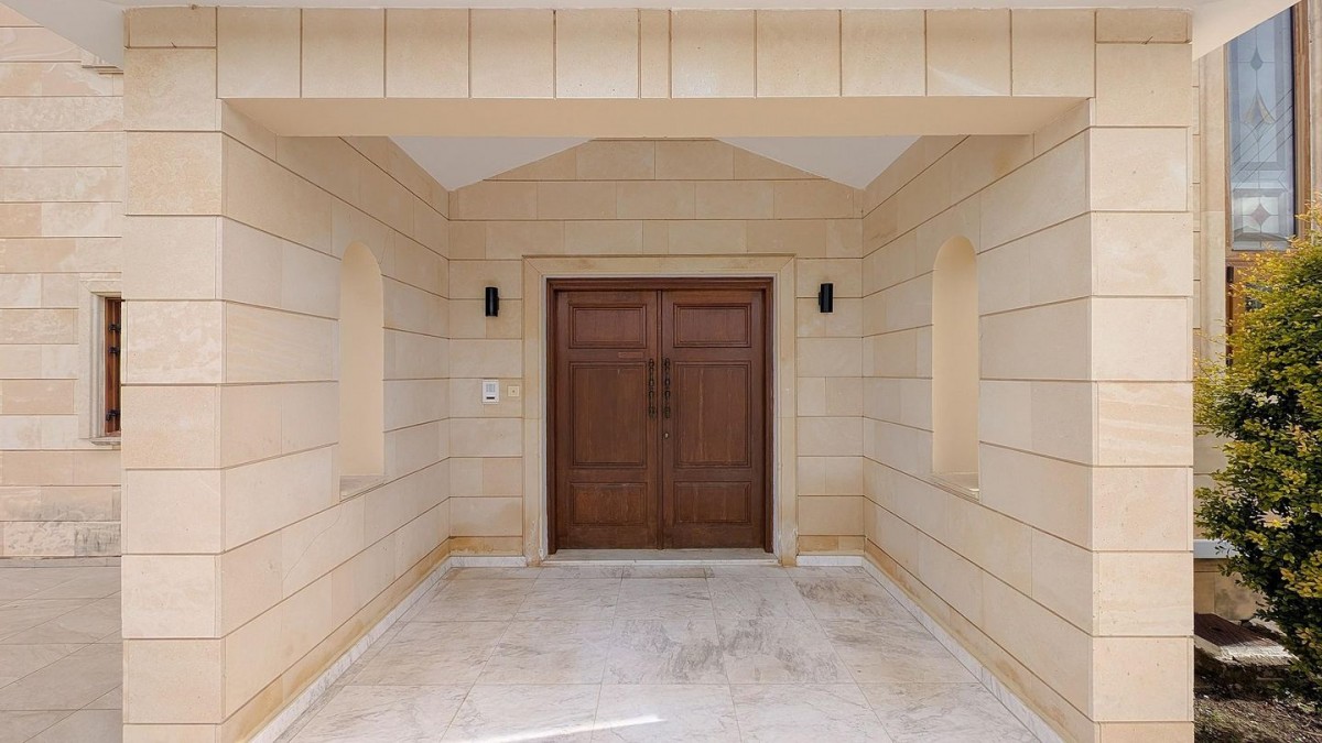 Luxurious Mansion in Agios Georgios, Latsia, Nicosia
